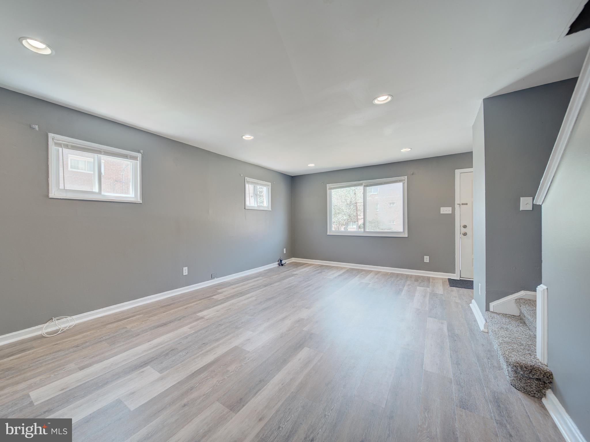 HILLCREST HEIGHTS - Residential Lease