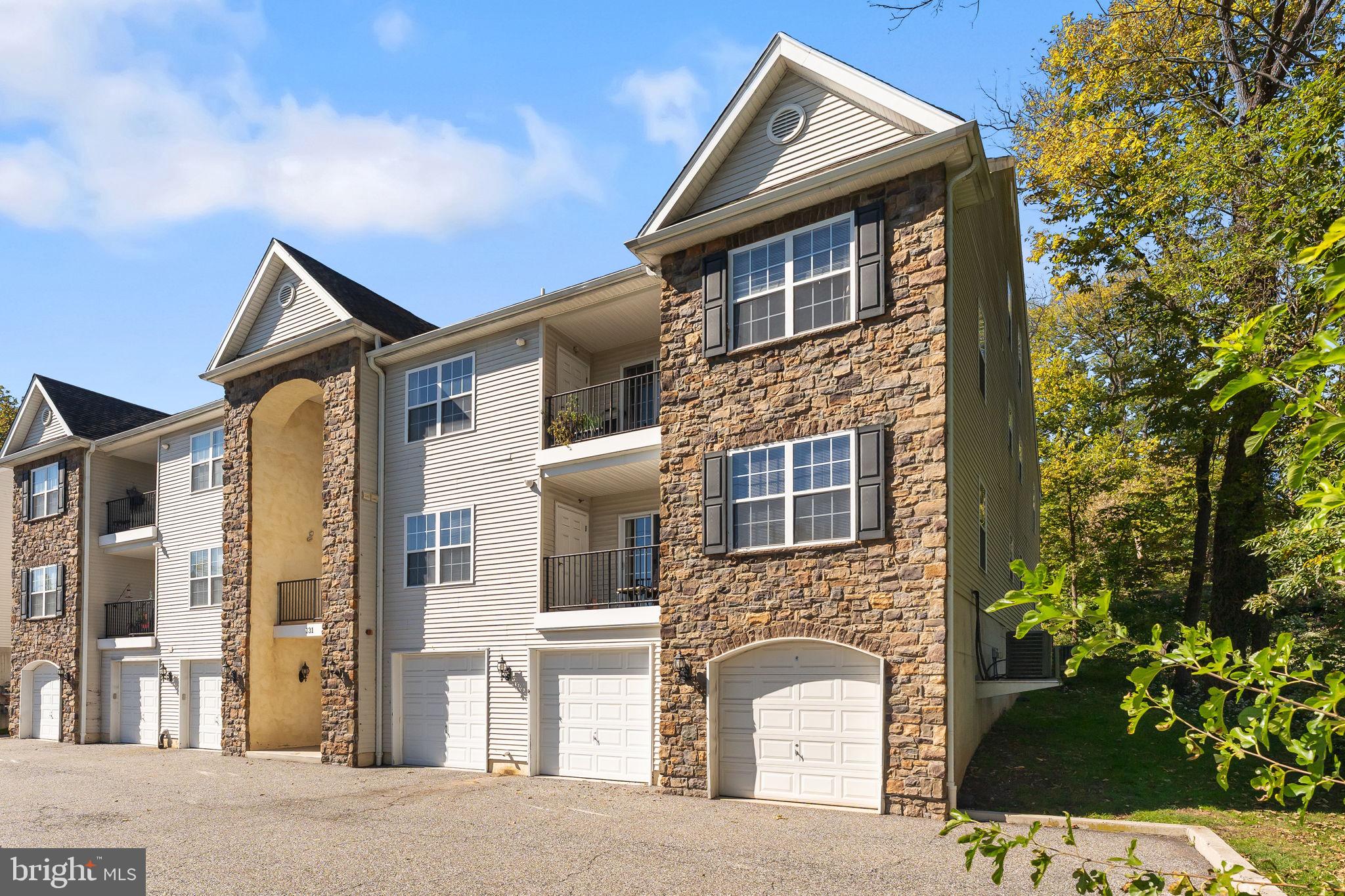 131 E 1ST AVENUE 11