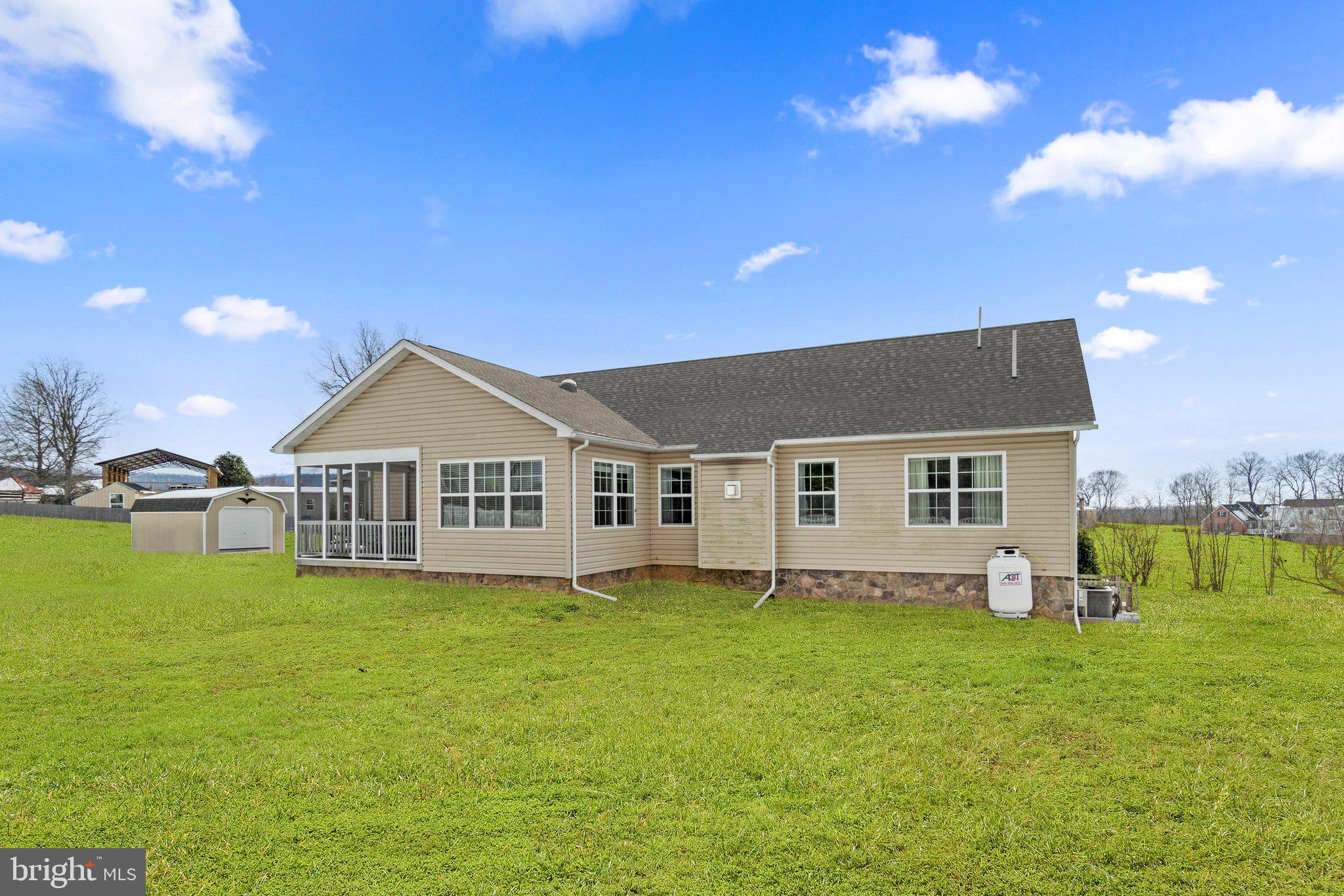 PECAN HILLS - Residential