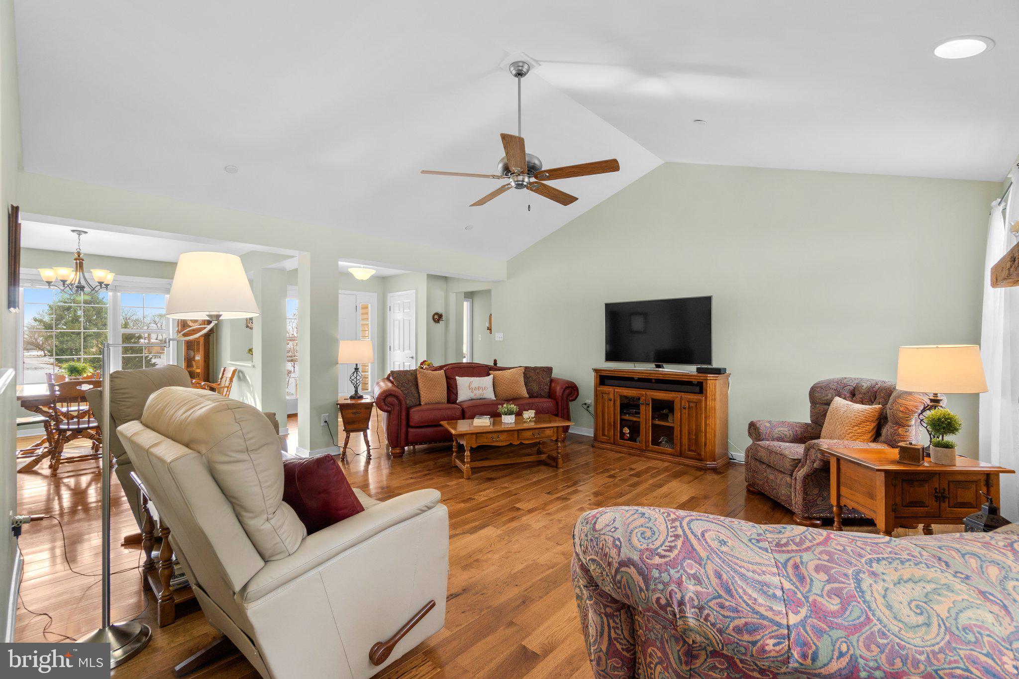 PECAN HILLS - Residential