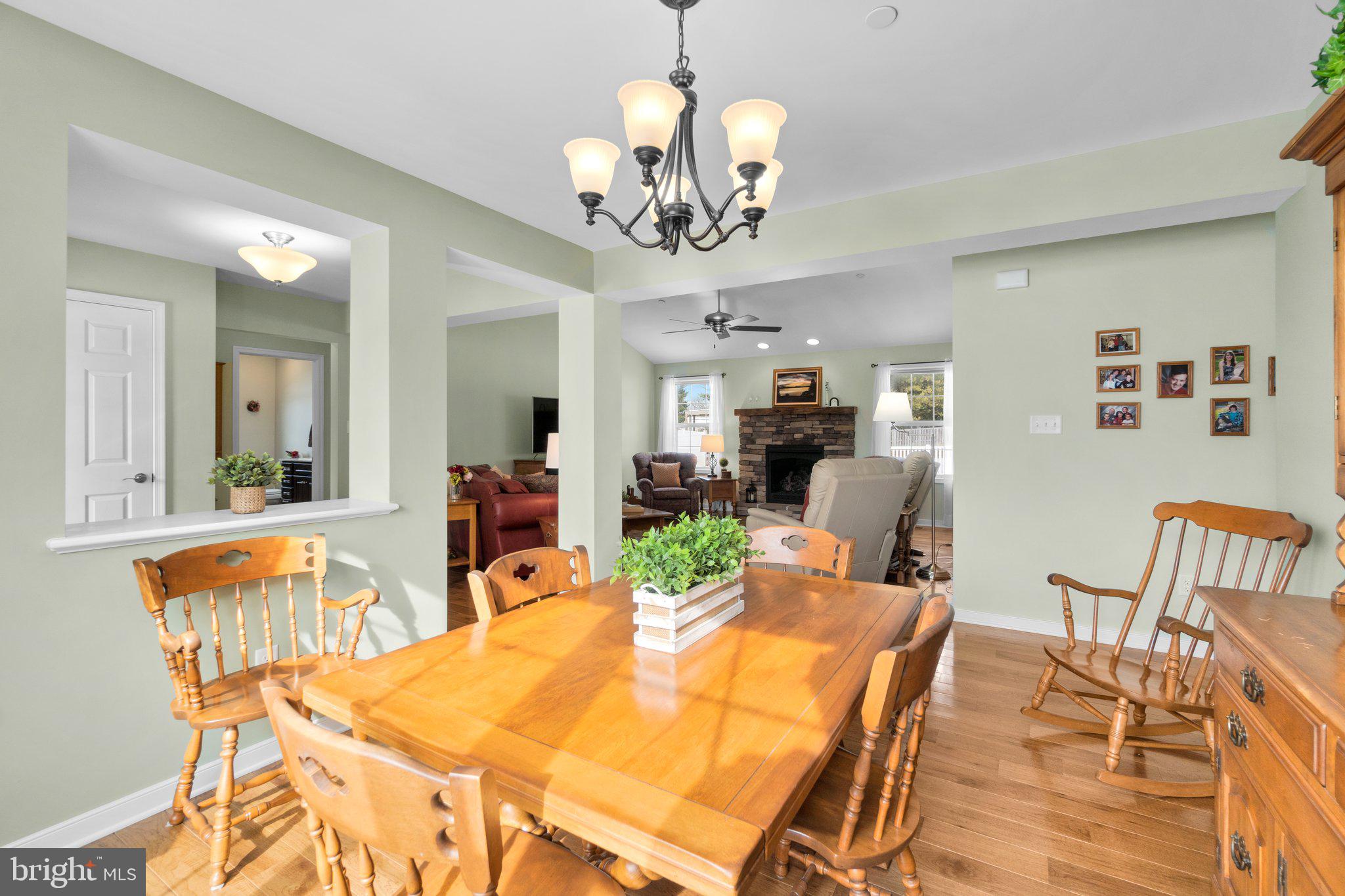 PECAN HILLS - Residential