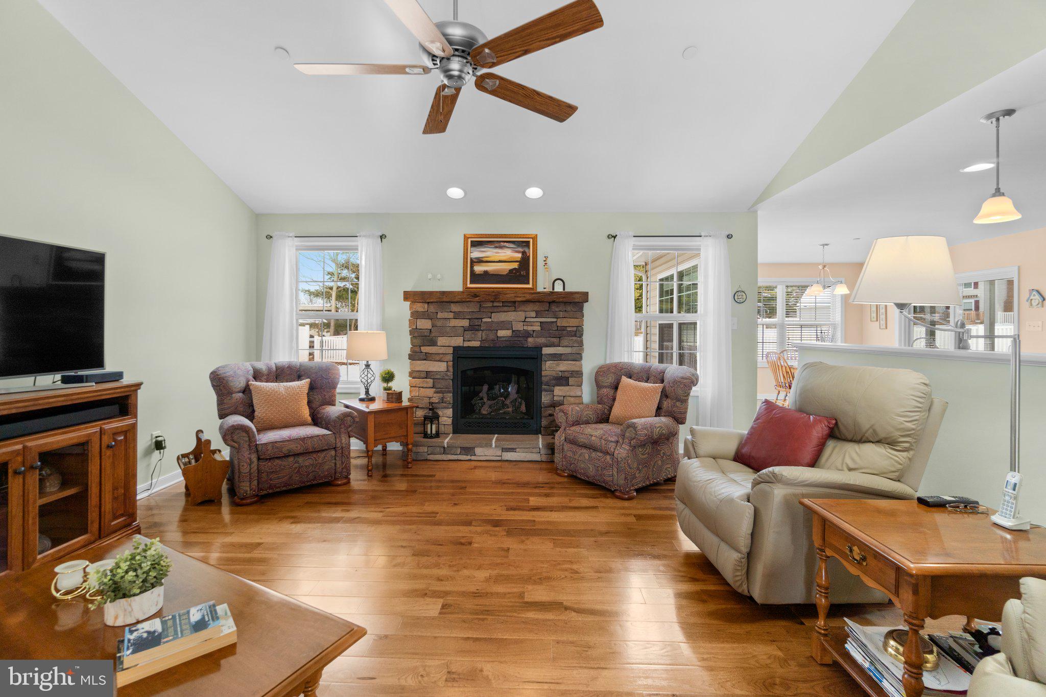 PECAN HILLS - Residential