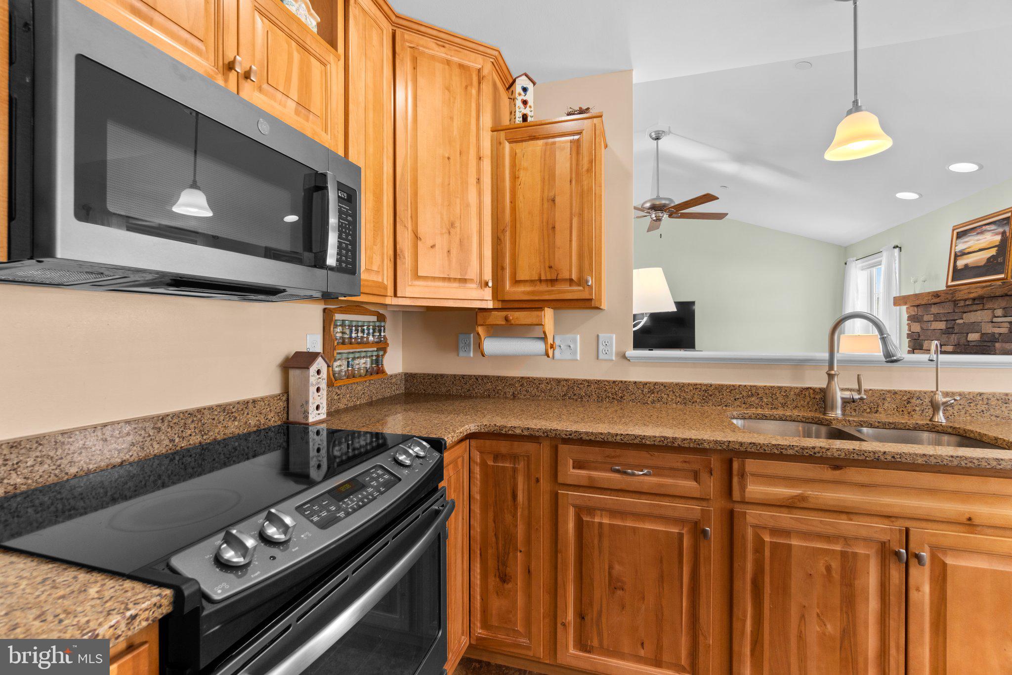 PECAN HILLS - Residential