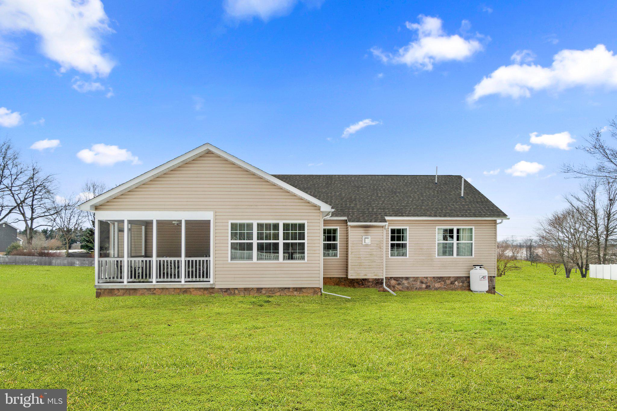 PECAN HILLS - Residential