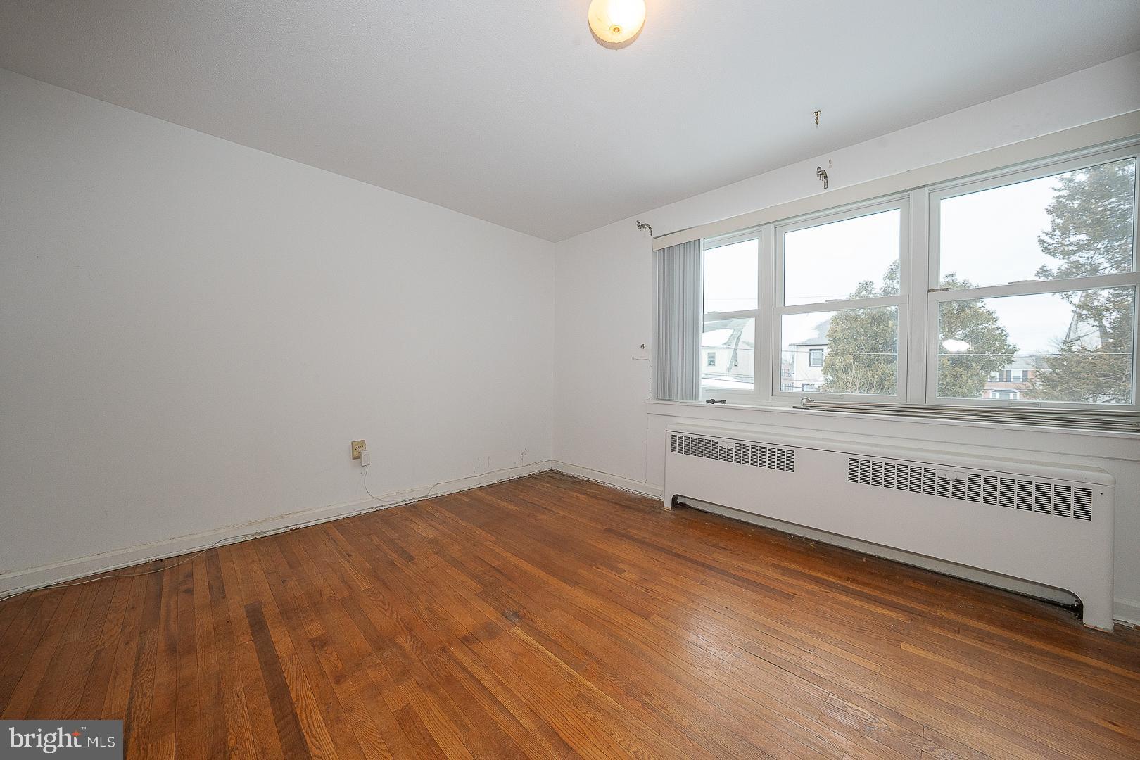 GARRETT HILL - Residential