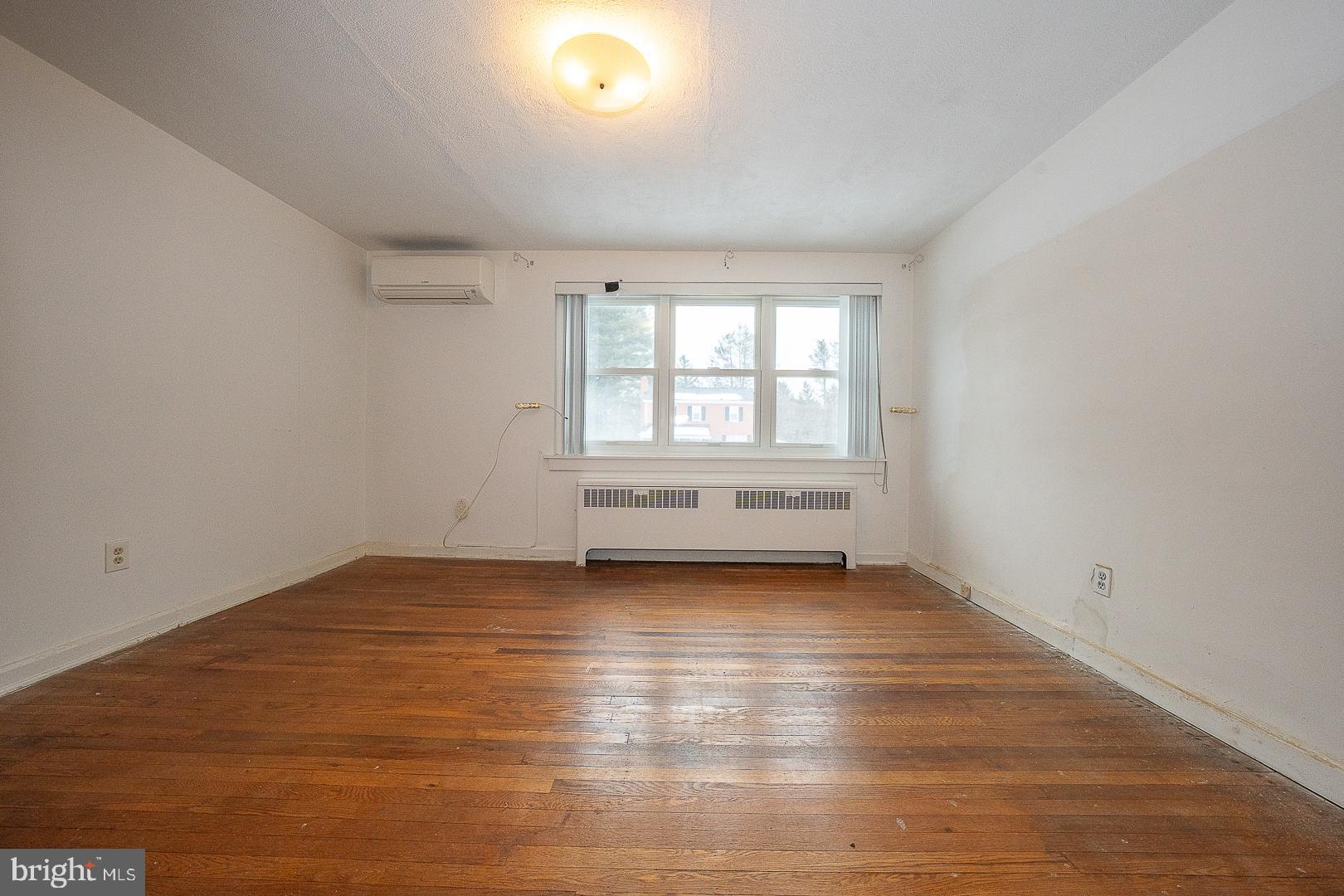 GARRETT HILL - Residential