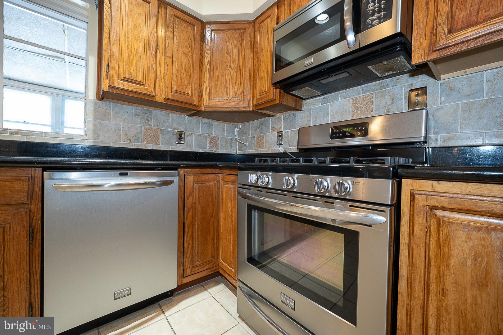 GARRETT HILL - Residential