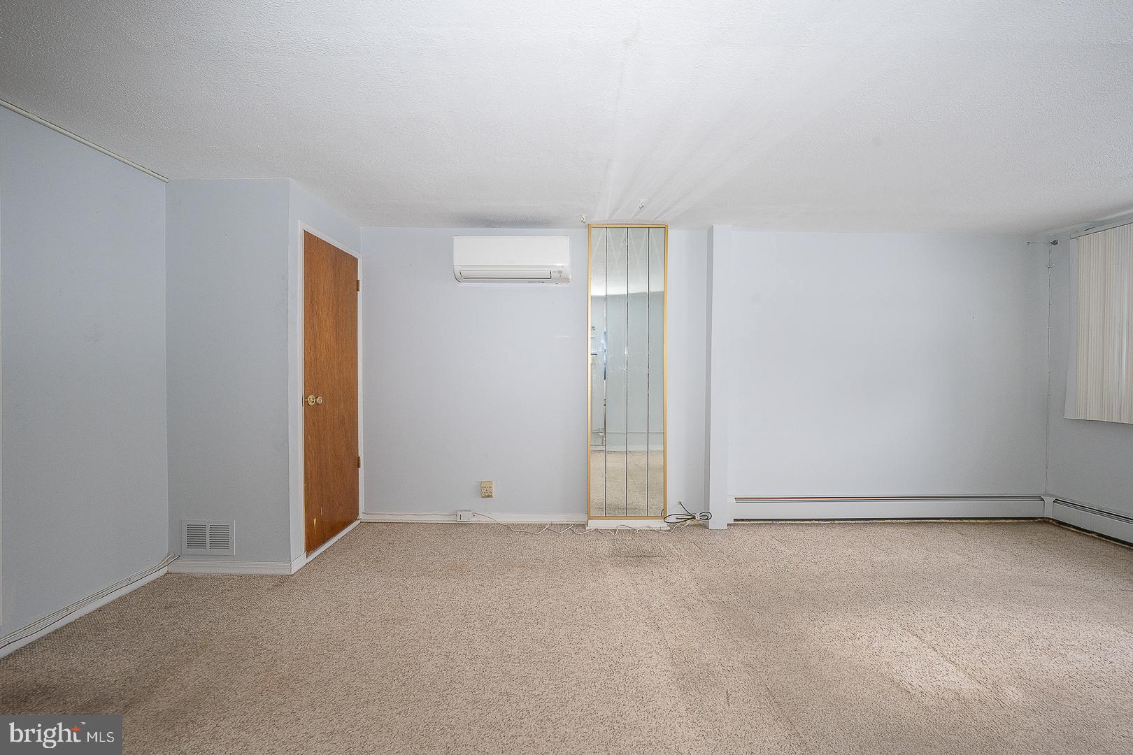 GARRETT HILL - Residential