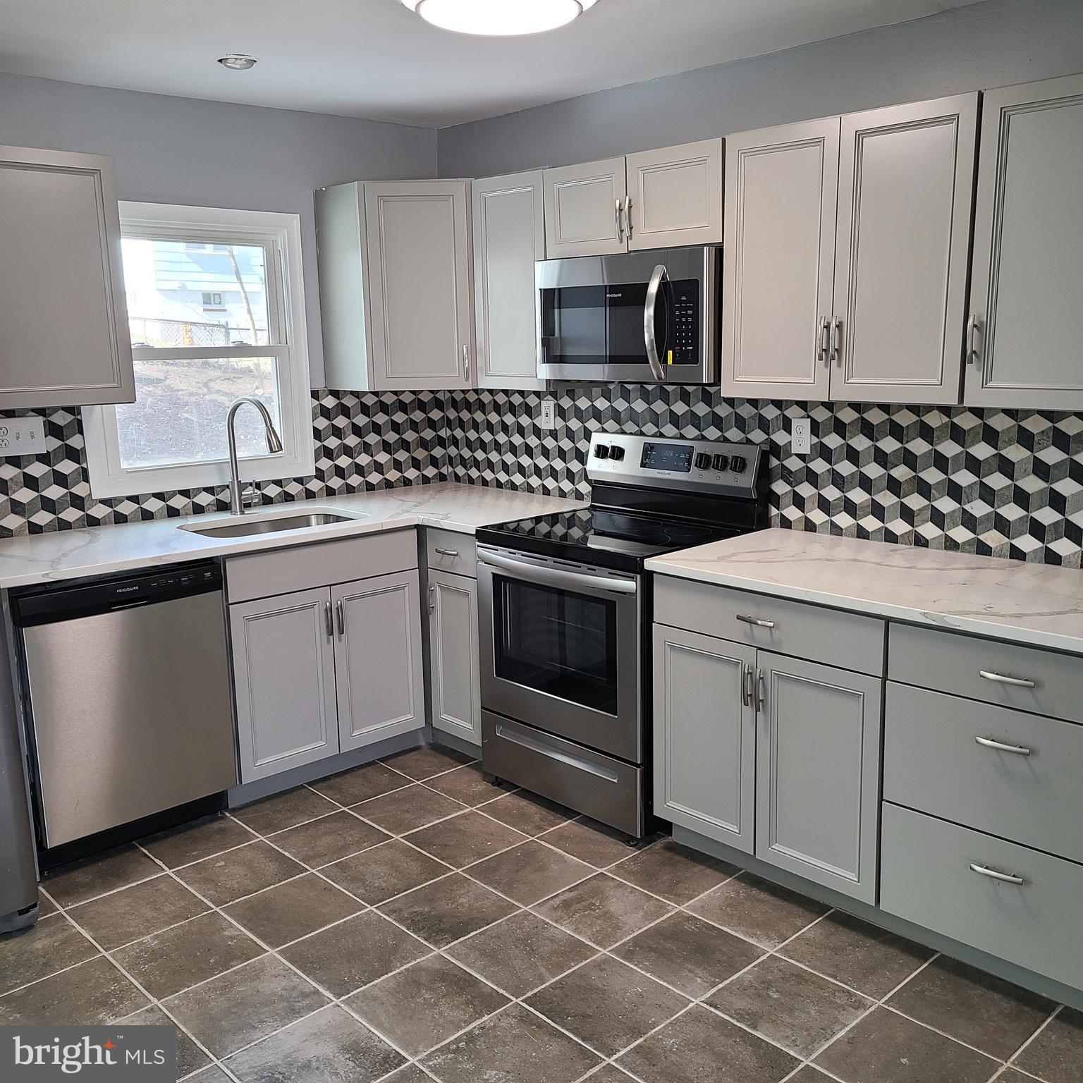 GOOD LUCK ESTATES - Residential