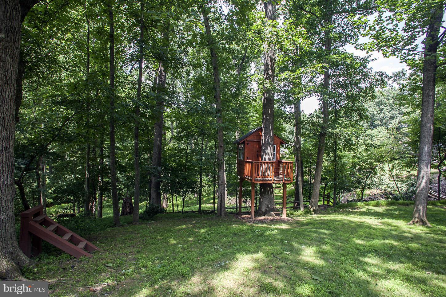 GLEN OAKS - Residential Lease