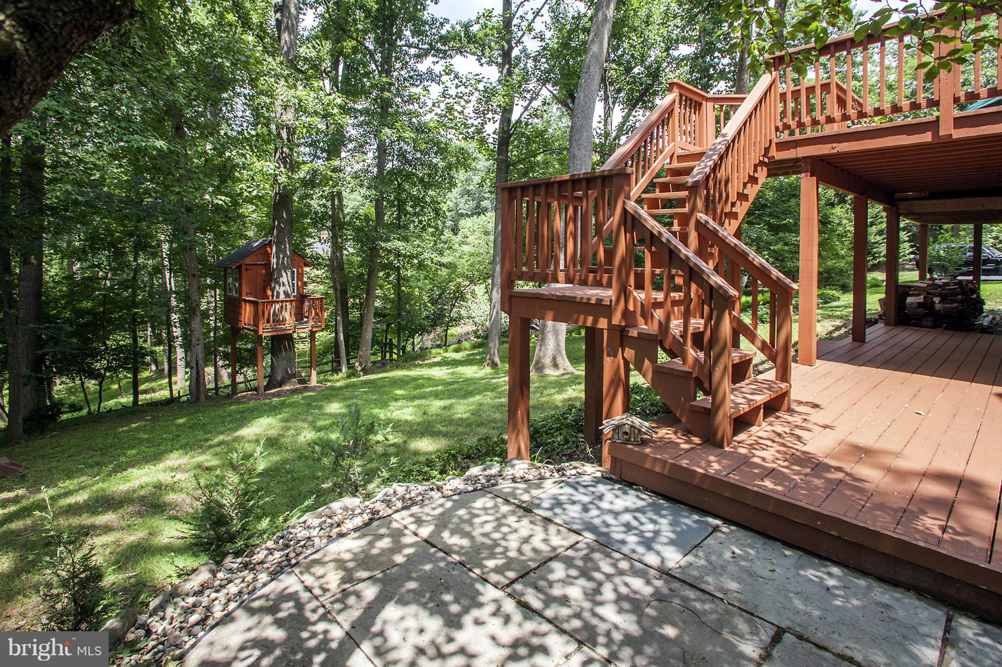 GLEN OAKS - Residential Lease