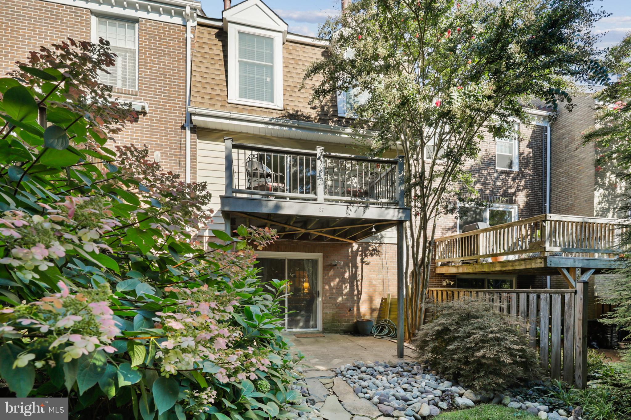 STEVENSON MEWS - Residential