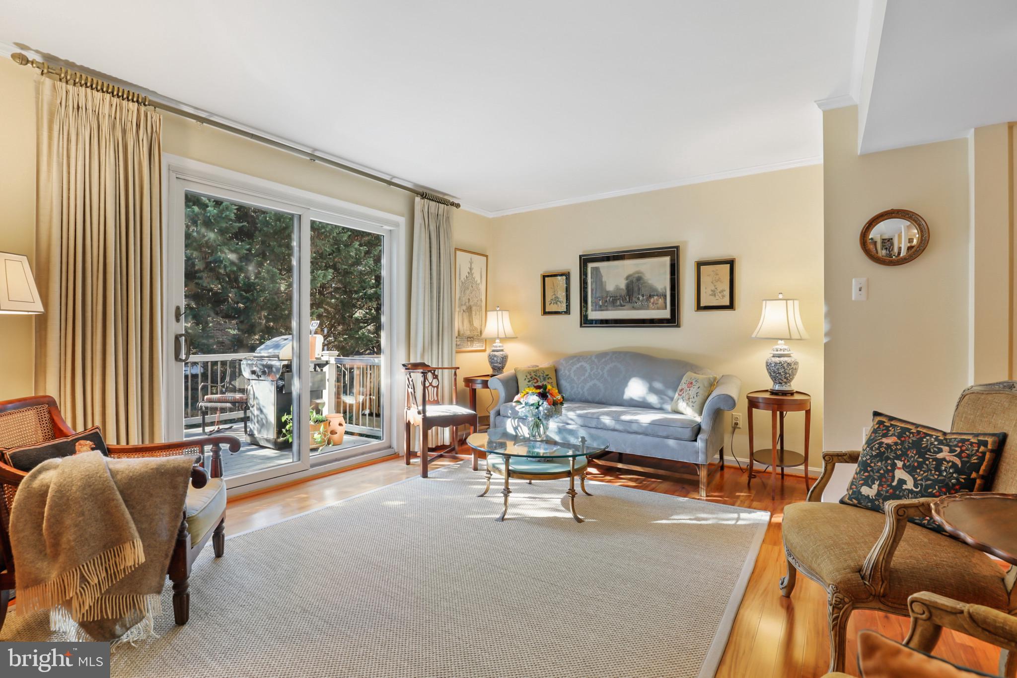 STEVENSON MEWS - Residential