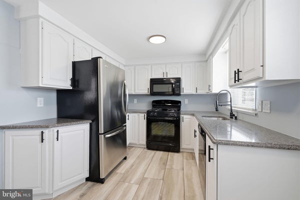 2713 CLAYTON ST, PHILADELPHIA, PA 19152 - Image 86e1d3fa65c8b44e0df3fc4c2cd941e7/3633428057