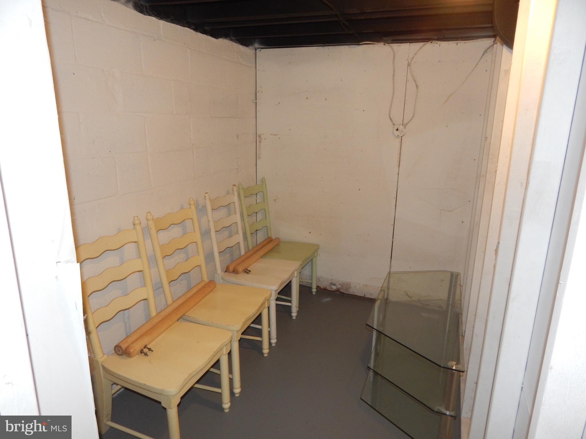 GLEN OAKS - Residential