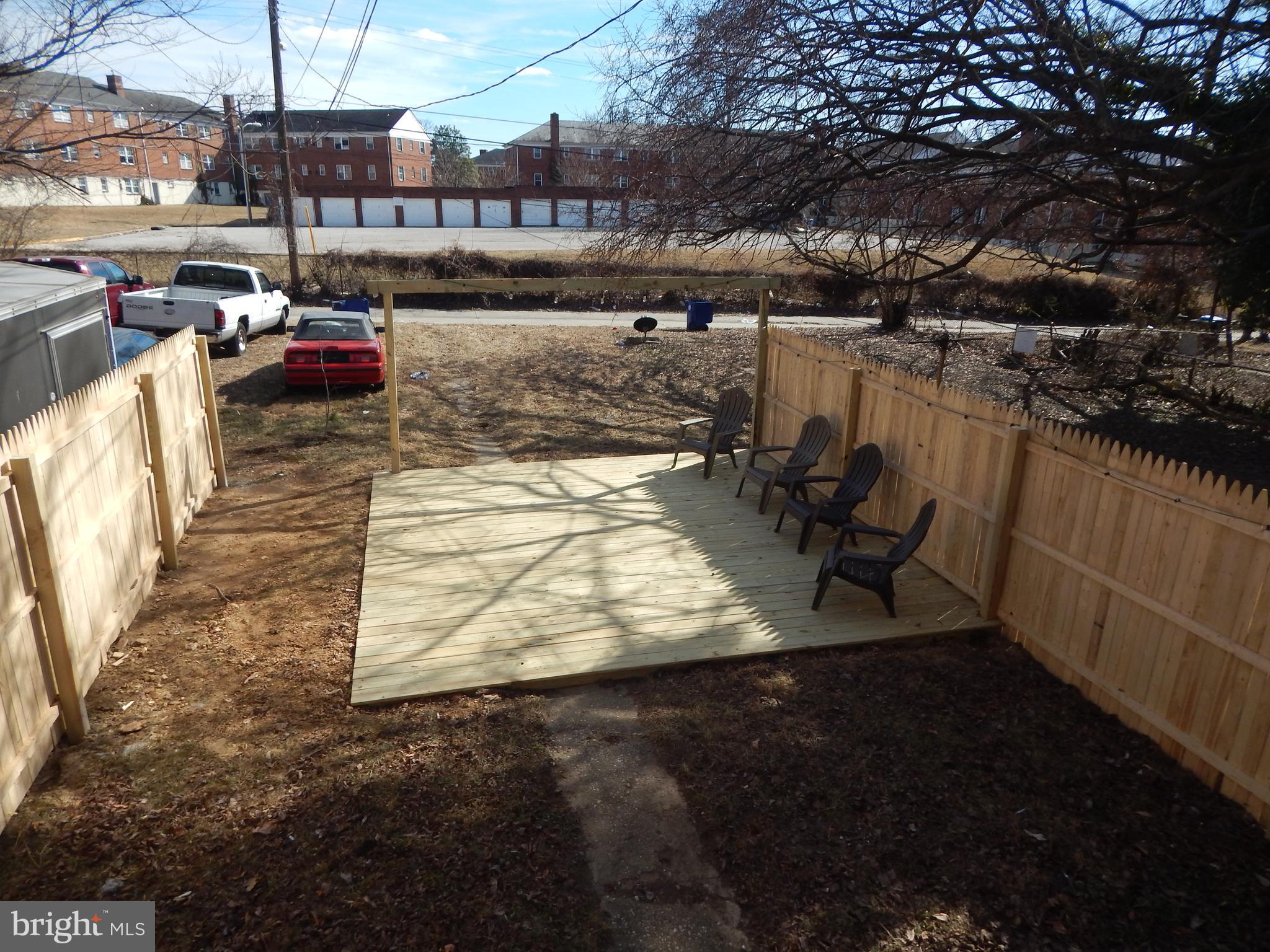 GLEN OAKS - Residential