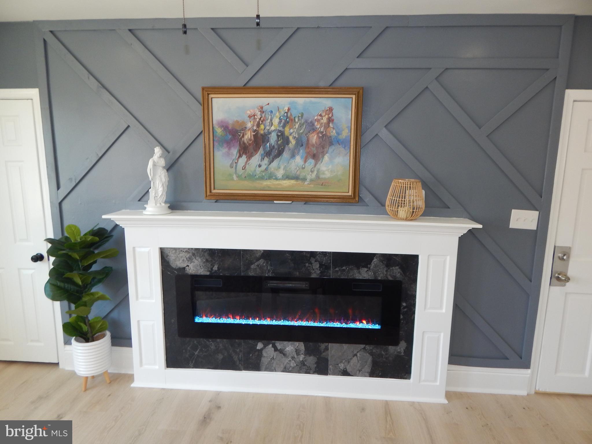 GLEN OAKS - Residential