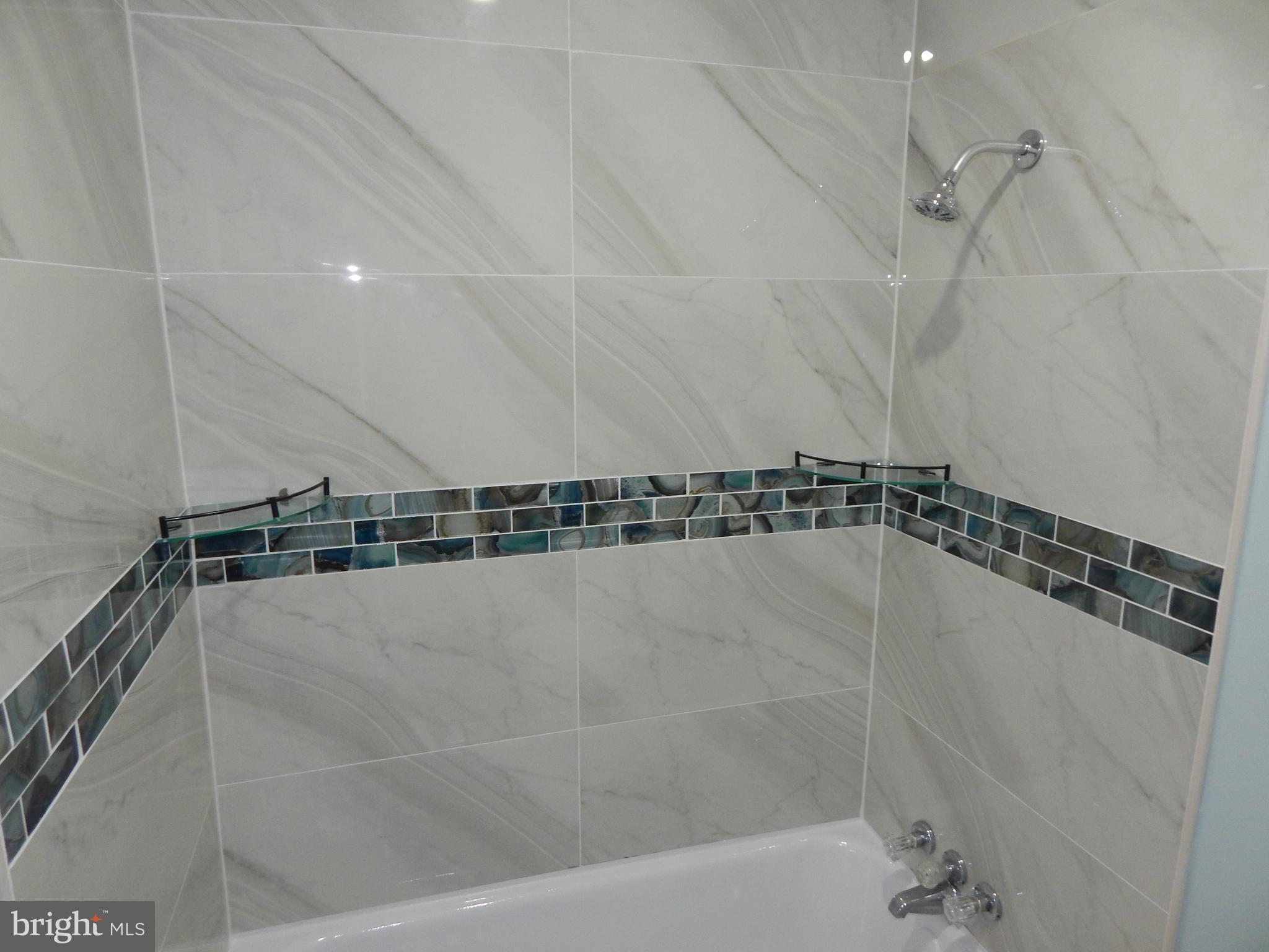 GLEN OAKS - Residential