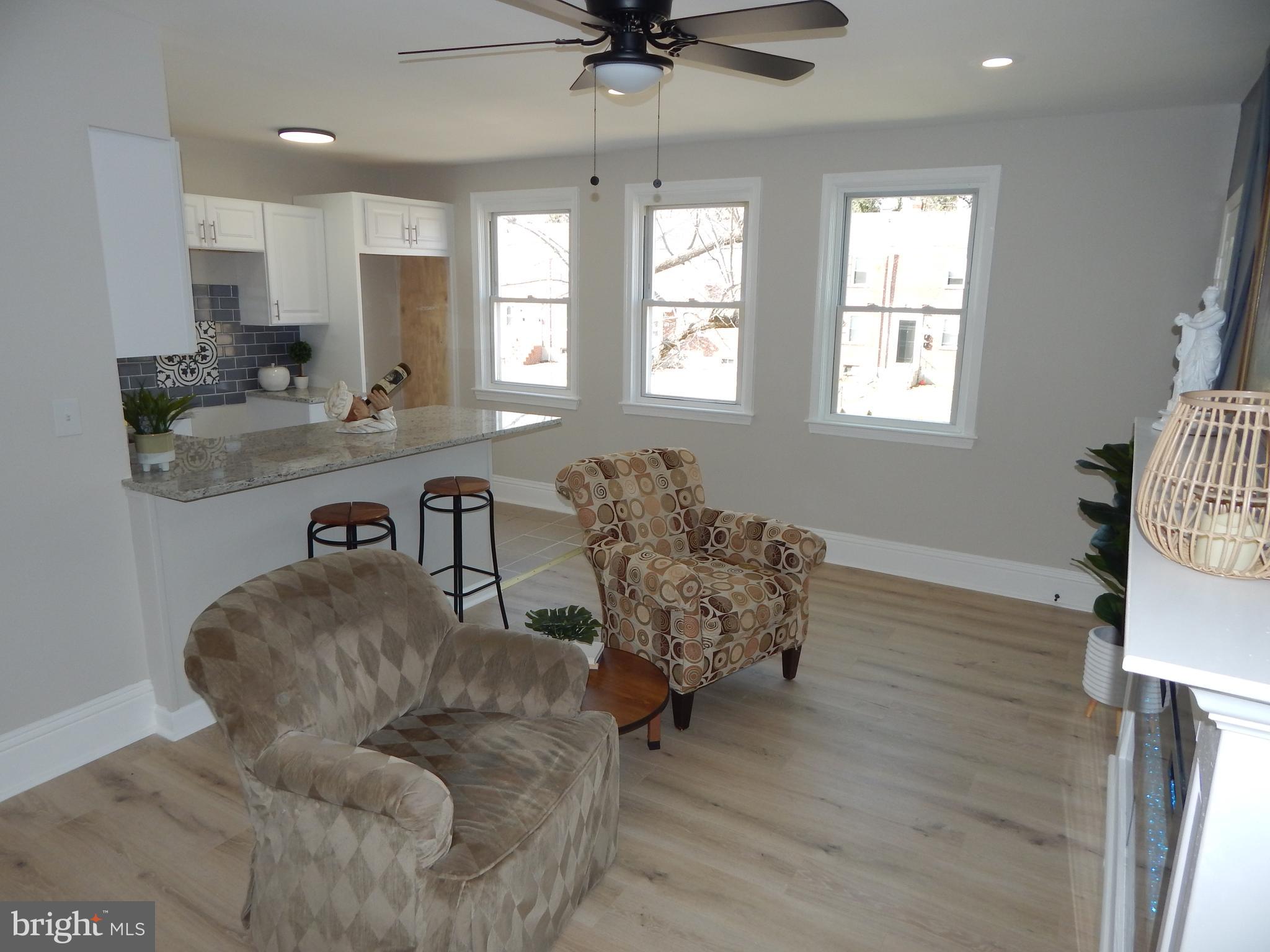 GLEN OAKS - Residential