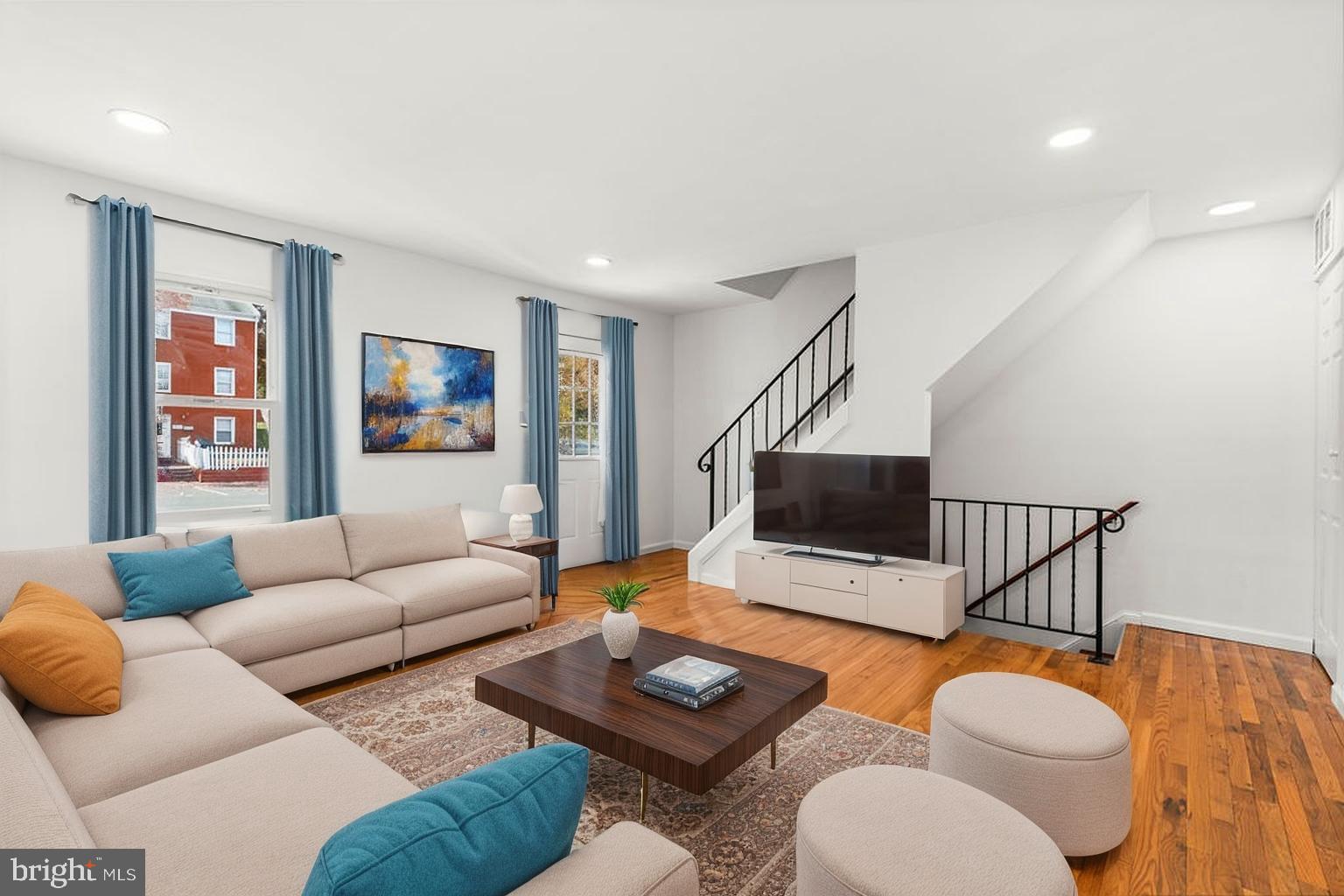 2903 WILLIAMSBURG COURT