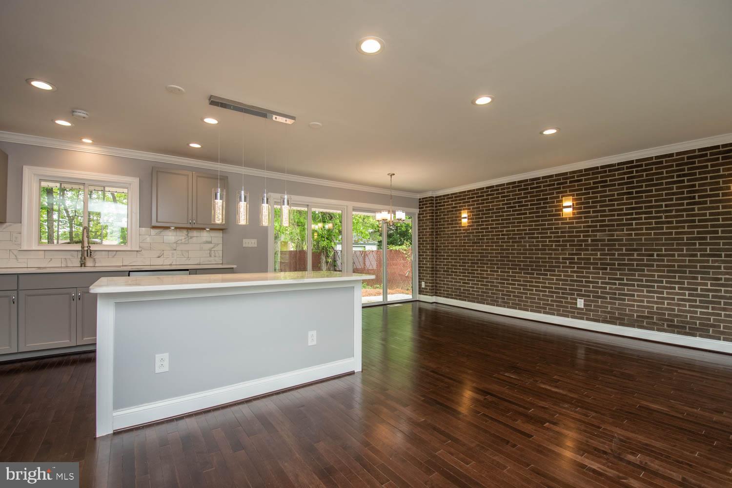 GLENWOOD PARK - Residential