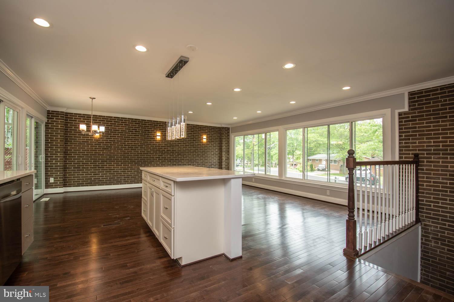 GLENWOOD PARK - Residential