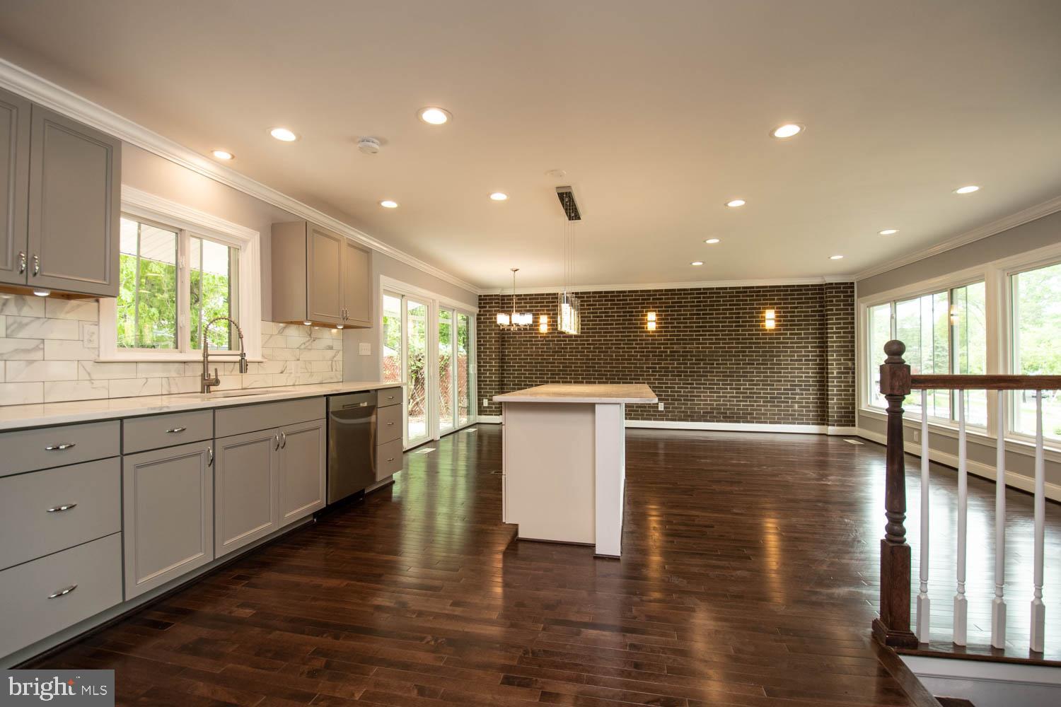 GLENWOOD PARK - Residential