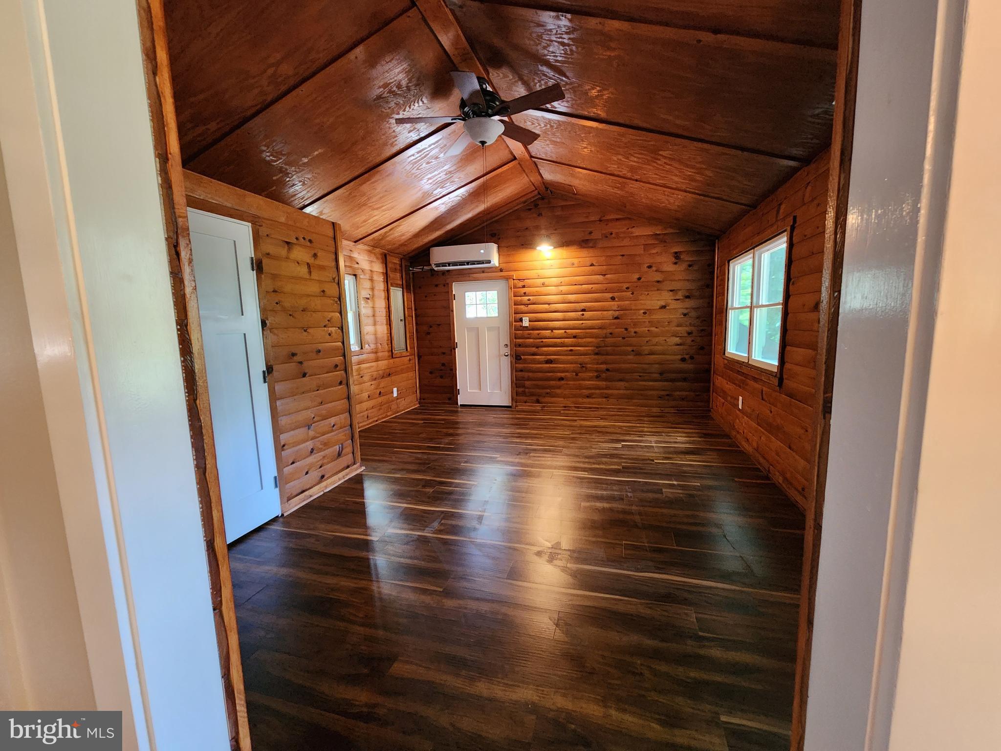 BUFFALO RIDGE RANCHETTES - Residential