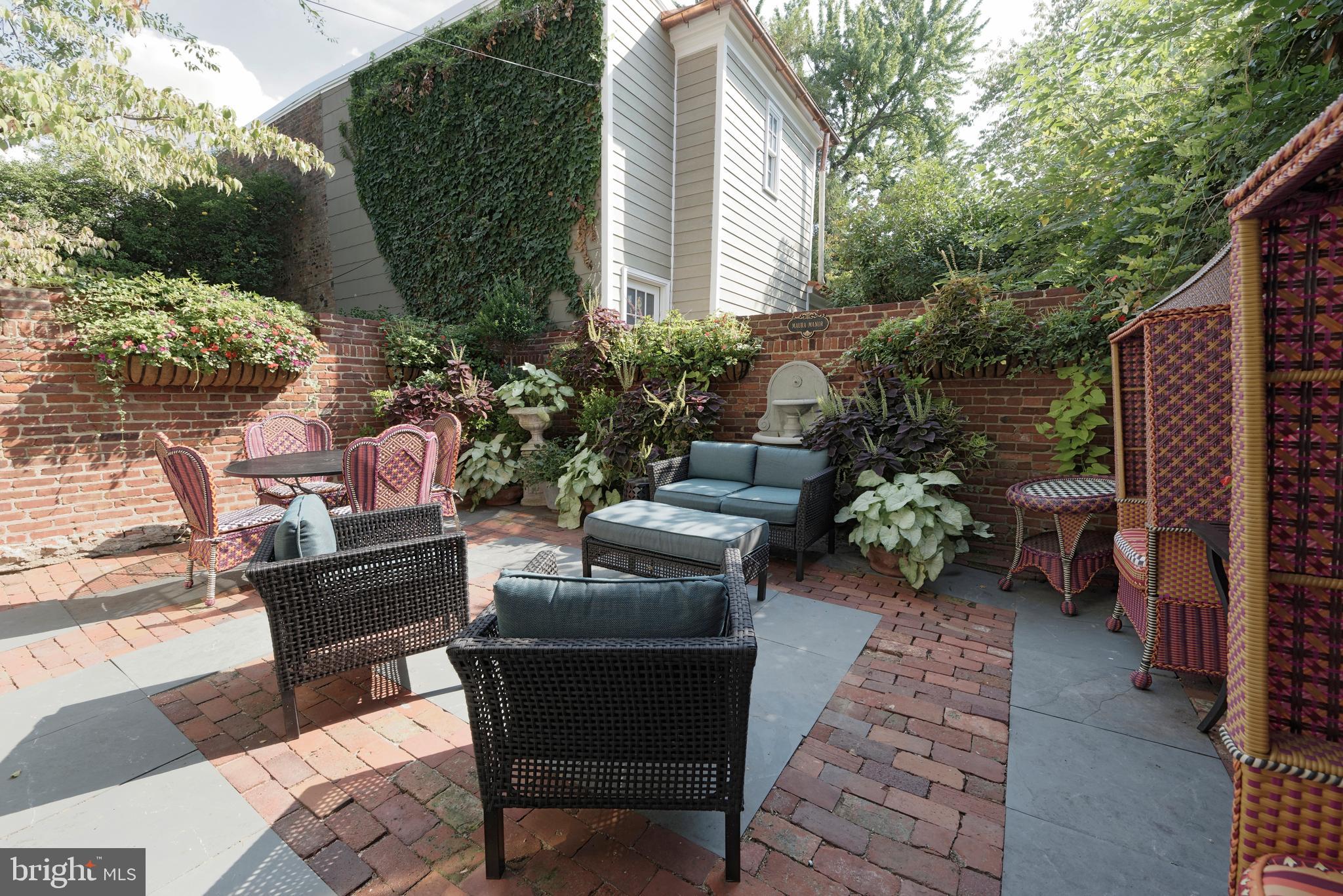 OLD TOWN - Residential