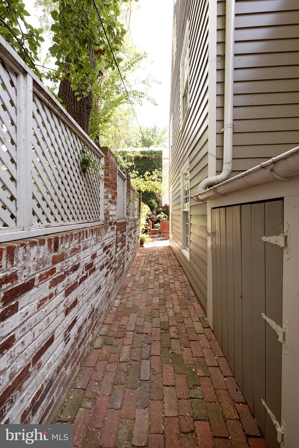 OLD TOWN - Residential