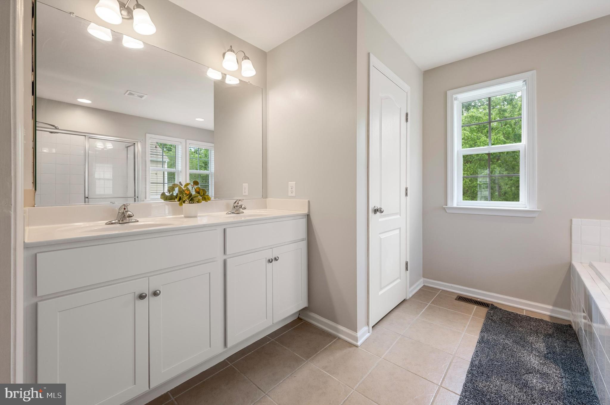 SHERIDAN ESTATES - Residential