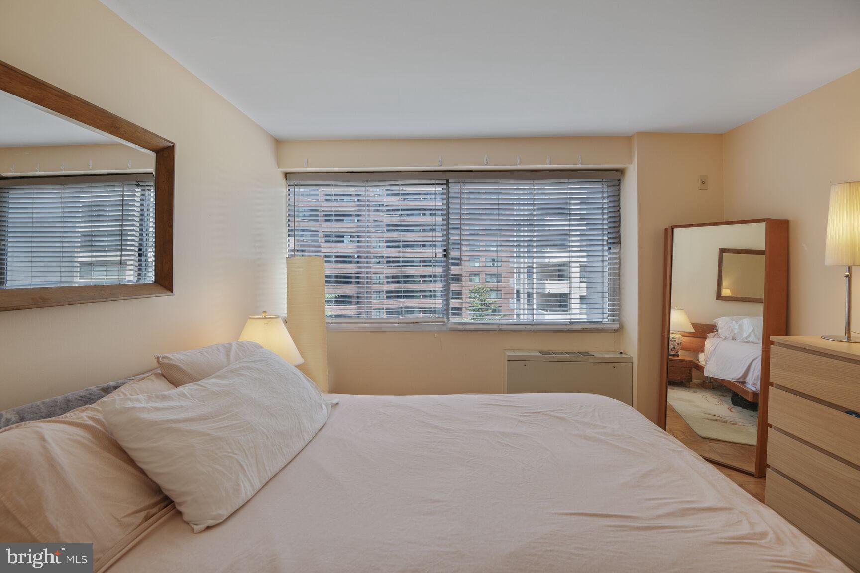 FRIENDSHIP HEIGHTS - Residential