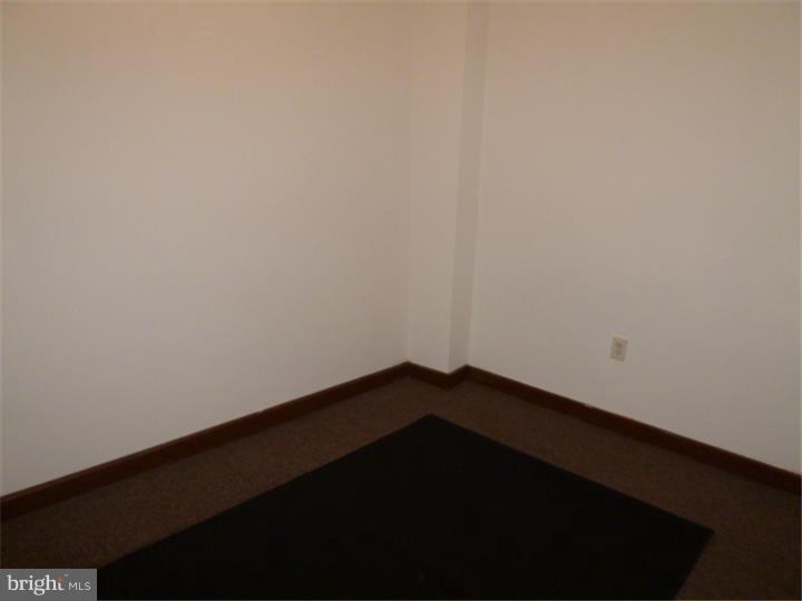 PHILADELPHIA (NORTH) - Residential Lease