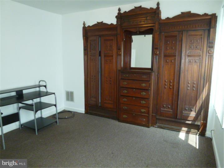 PHILADELPHIA (NORTH) - Residential Lease