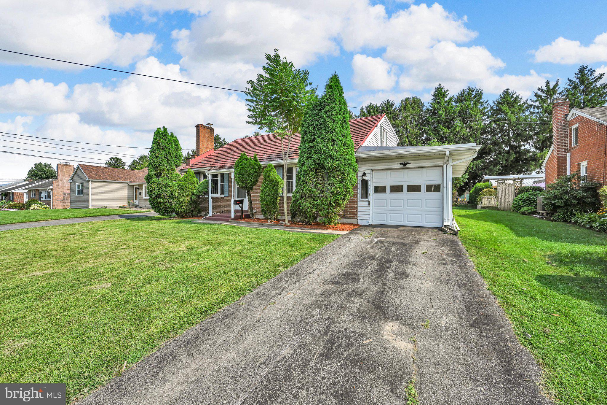 590 COLLEGE GARDEN DRIVE