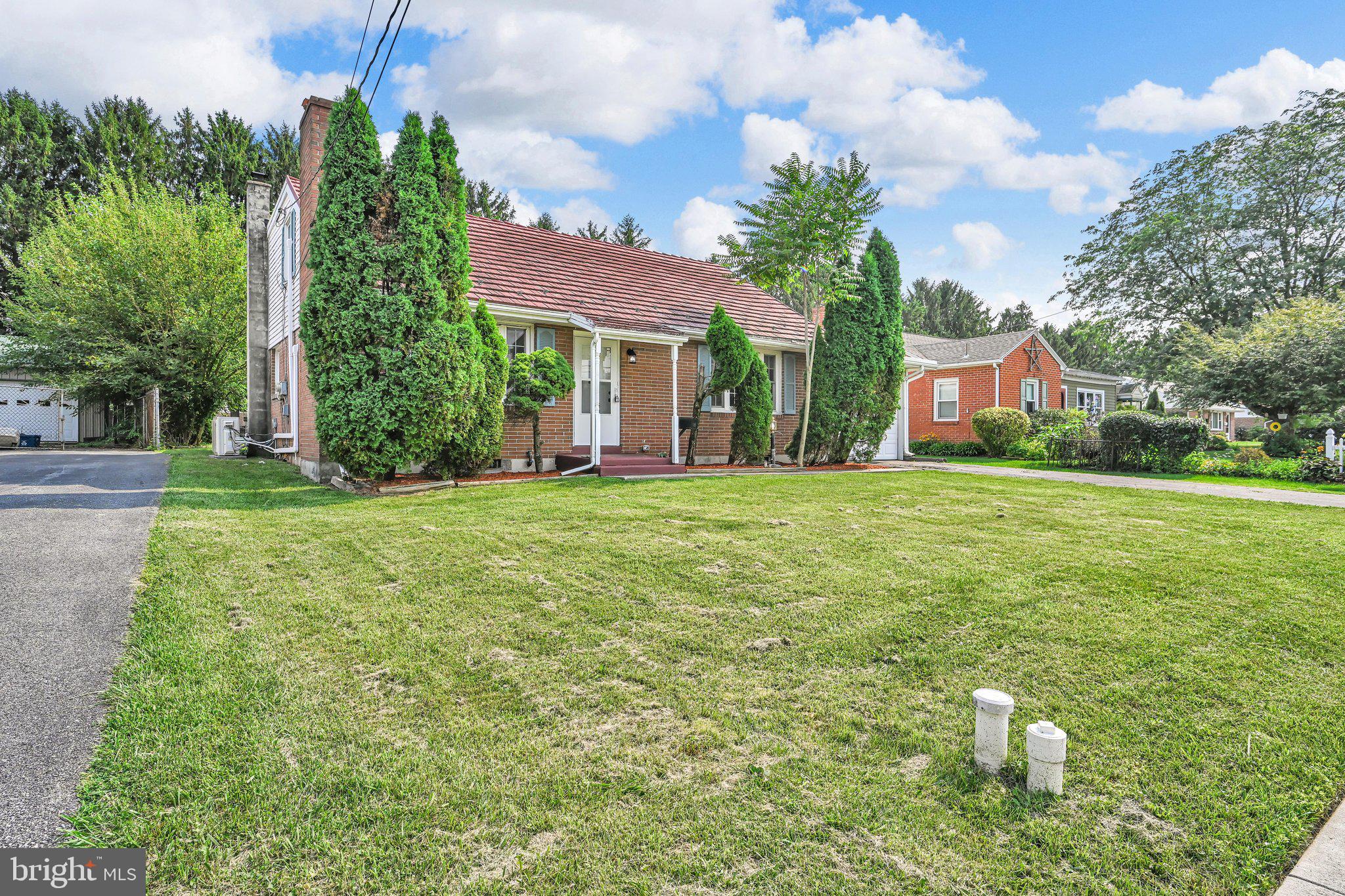 590 COLLEGE GARDEN DRIVE