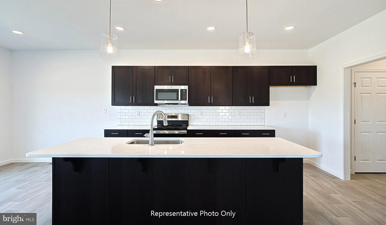 THE TOWNES AT BRIAR CREEK - Residential