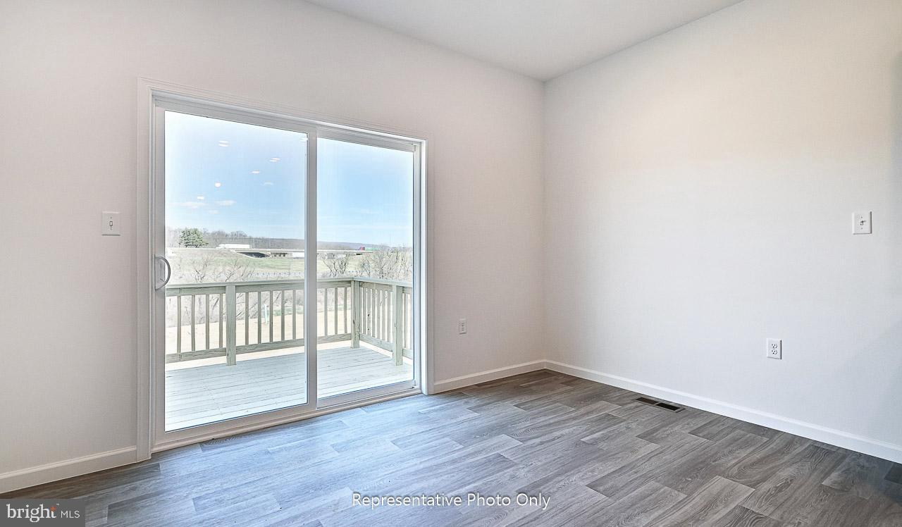 THE TOWNES AT BRIAR CREEK - Residential