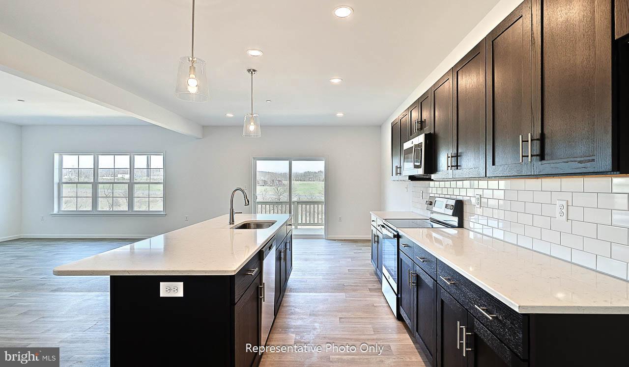 THE TOWNES AT BRIAR CREEK - Residential