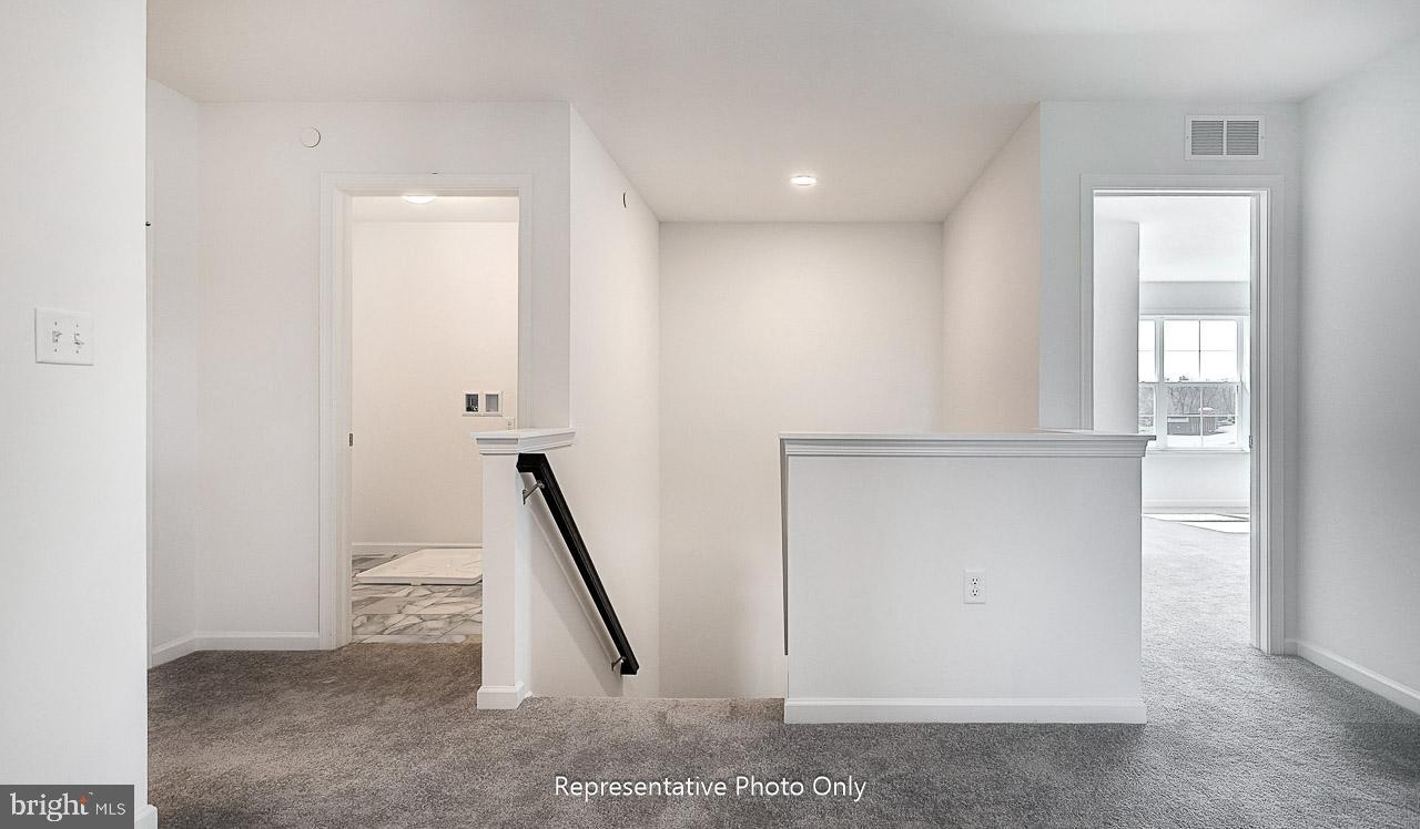 THE TOWNES AT BRIAR CREEK - Residential