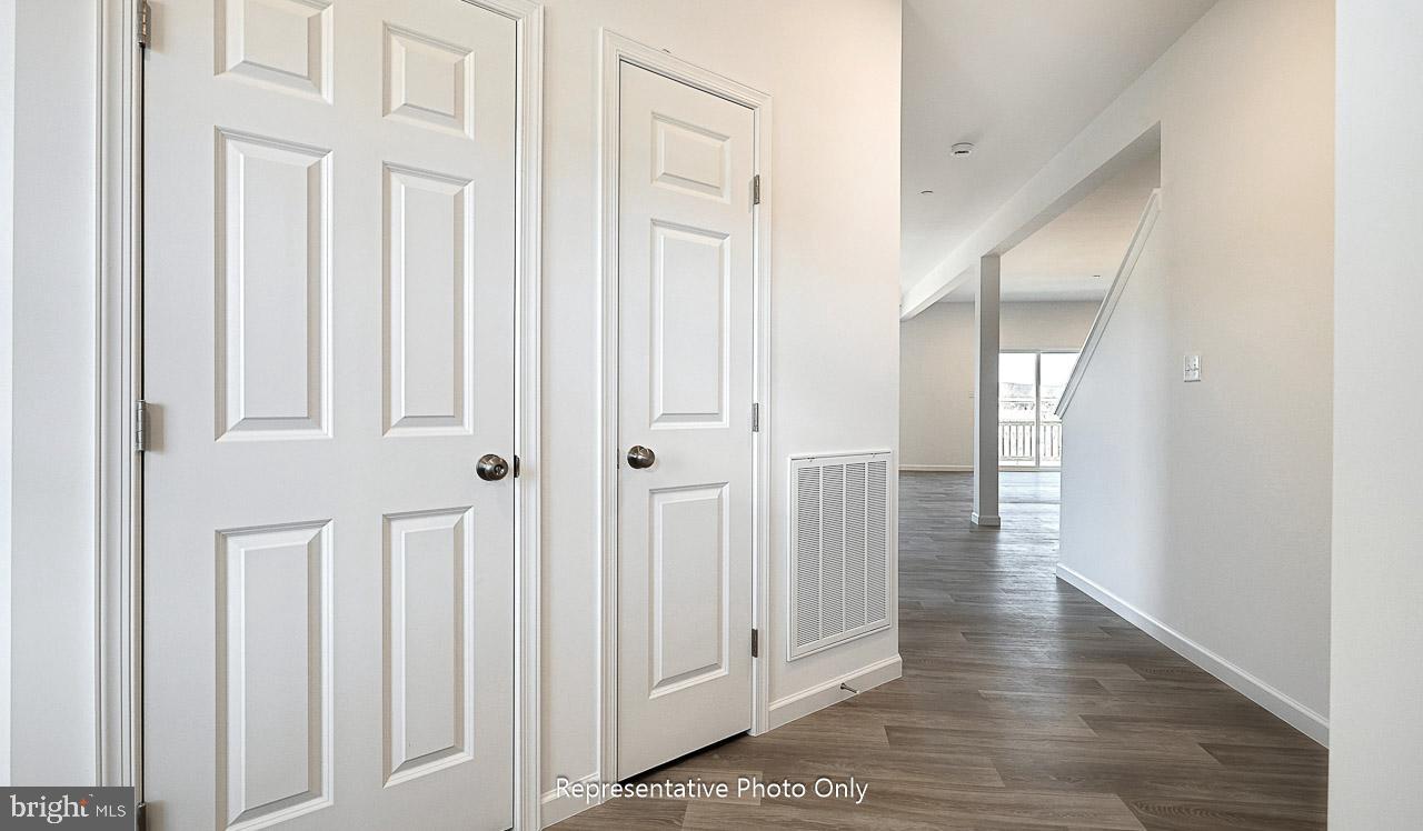 THE TOWNES AT BRIAR CREEK - Residential