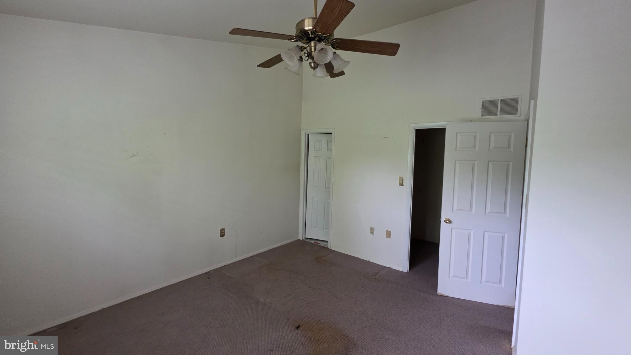 WOODLAND PARK - Residential