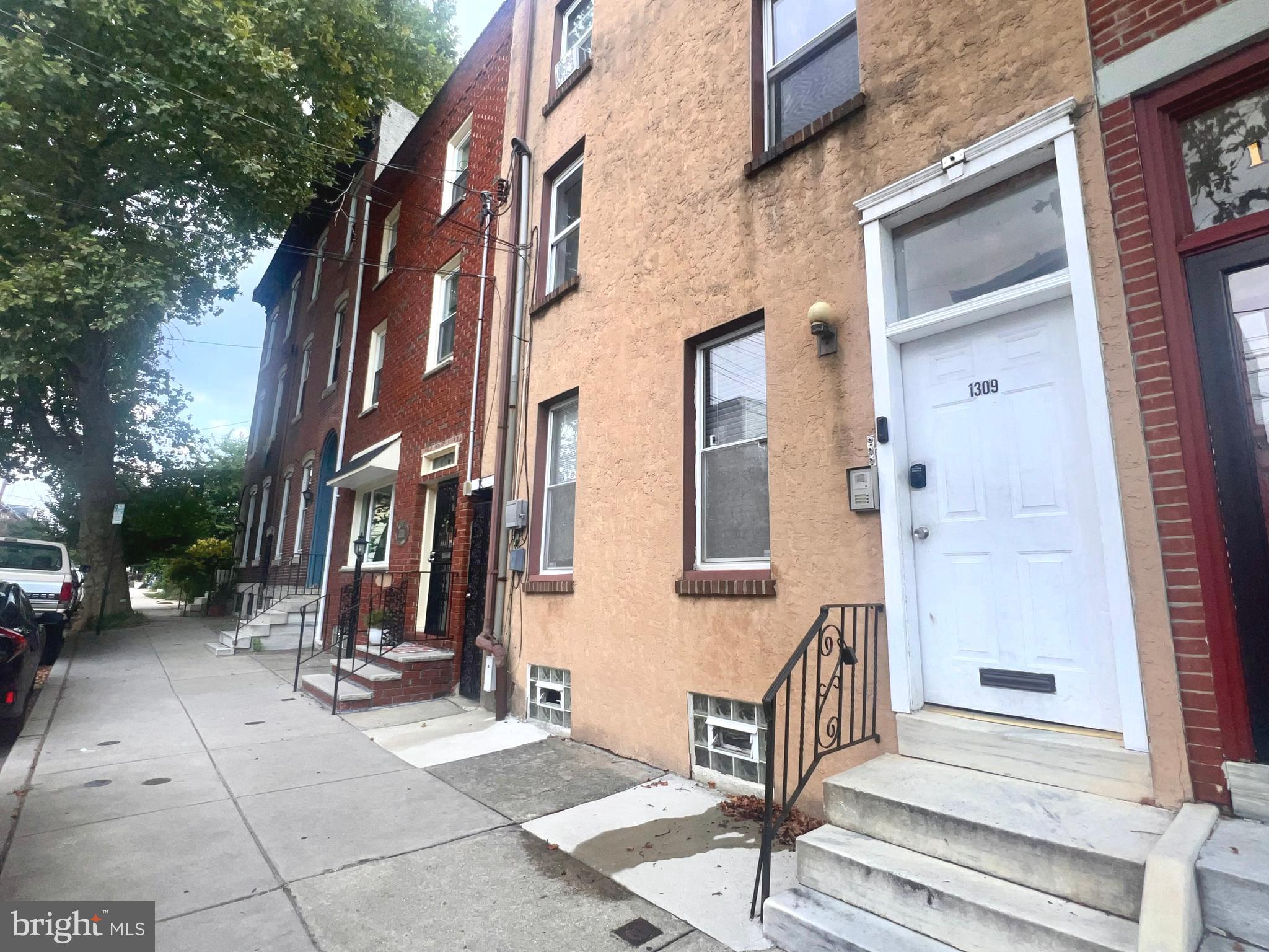 FISHTOWN - Residential Lease