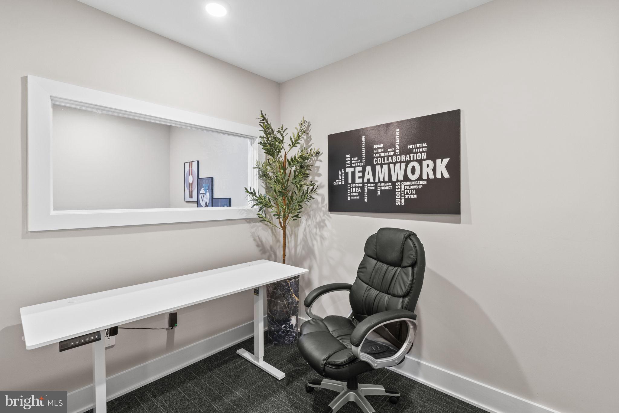 FISHTOWN - Residential Lease