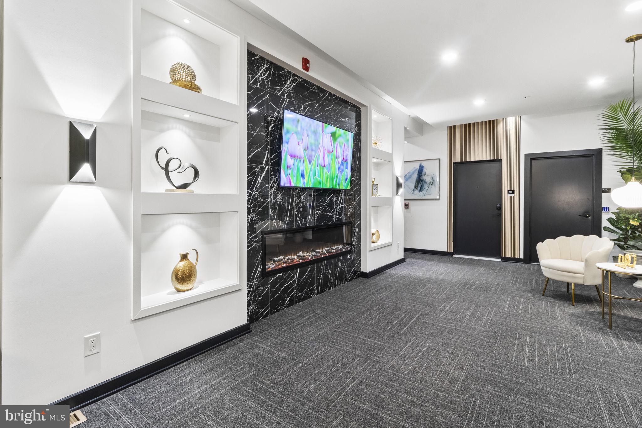 FISHTOWN - Residential Lease