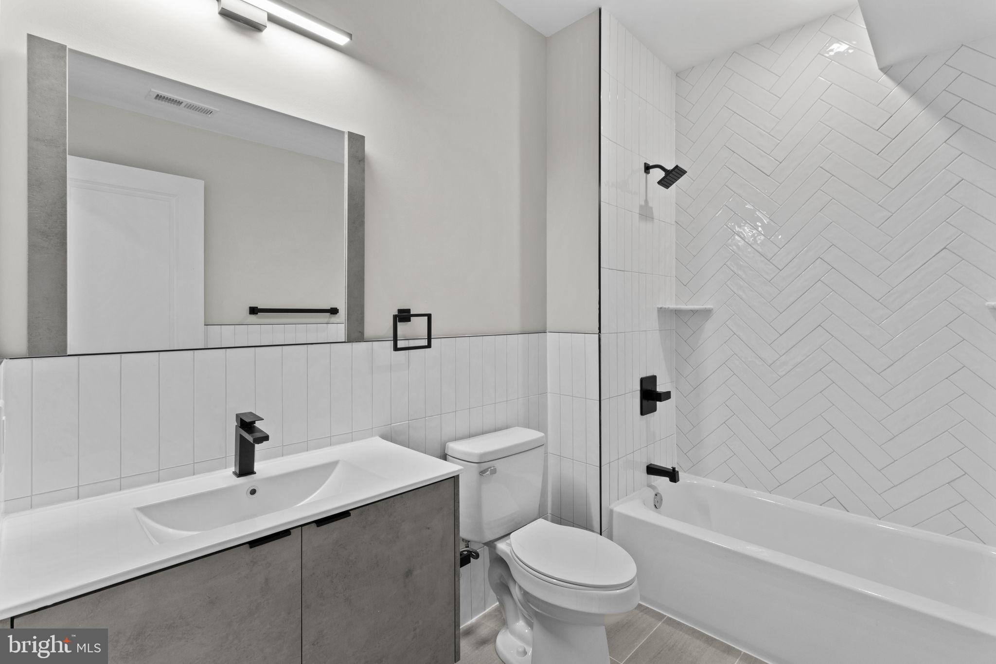 FISHTOWN - Residential Lease