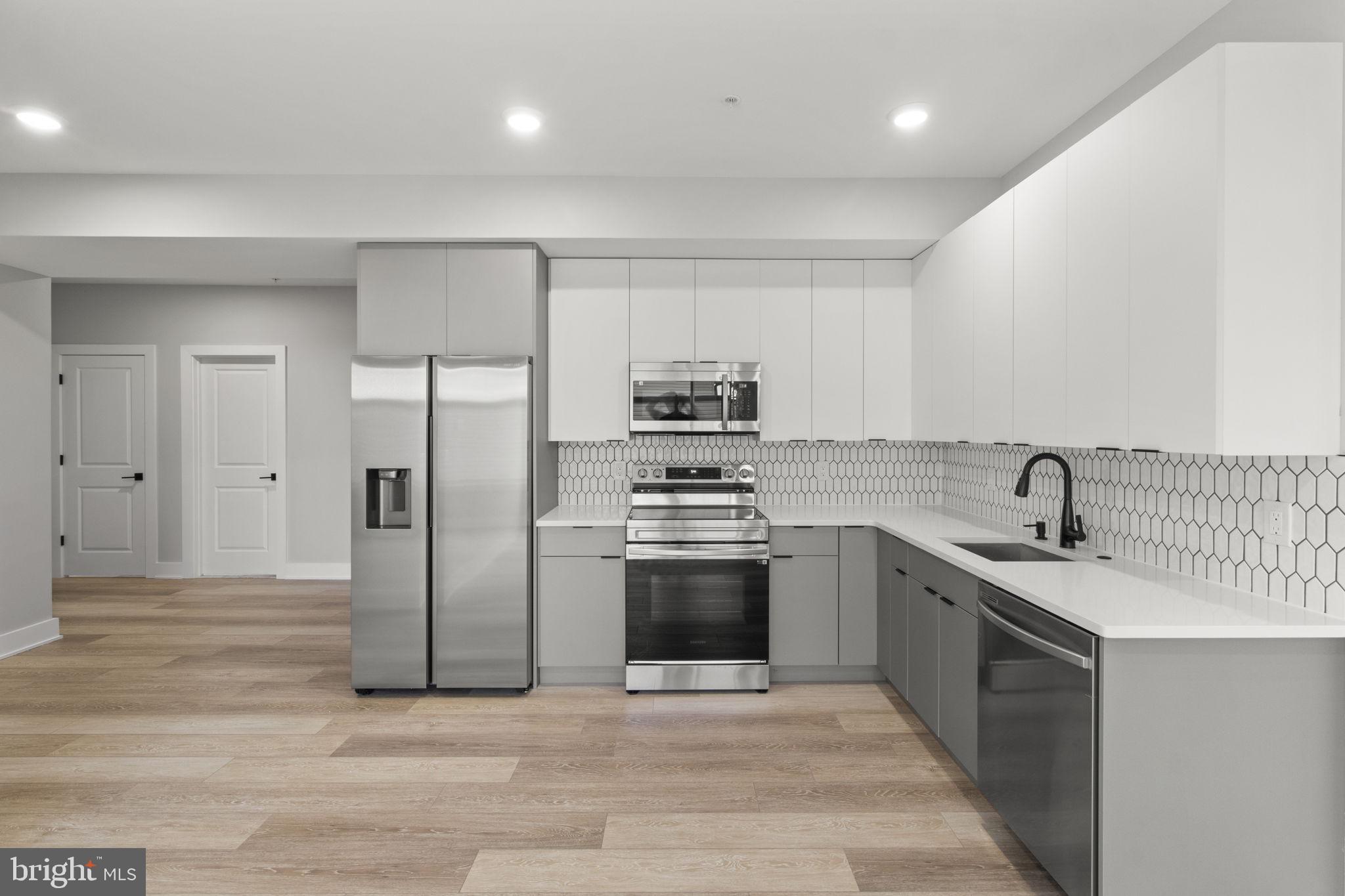 FISHTOWN - Residential Lease