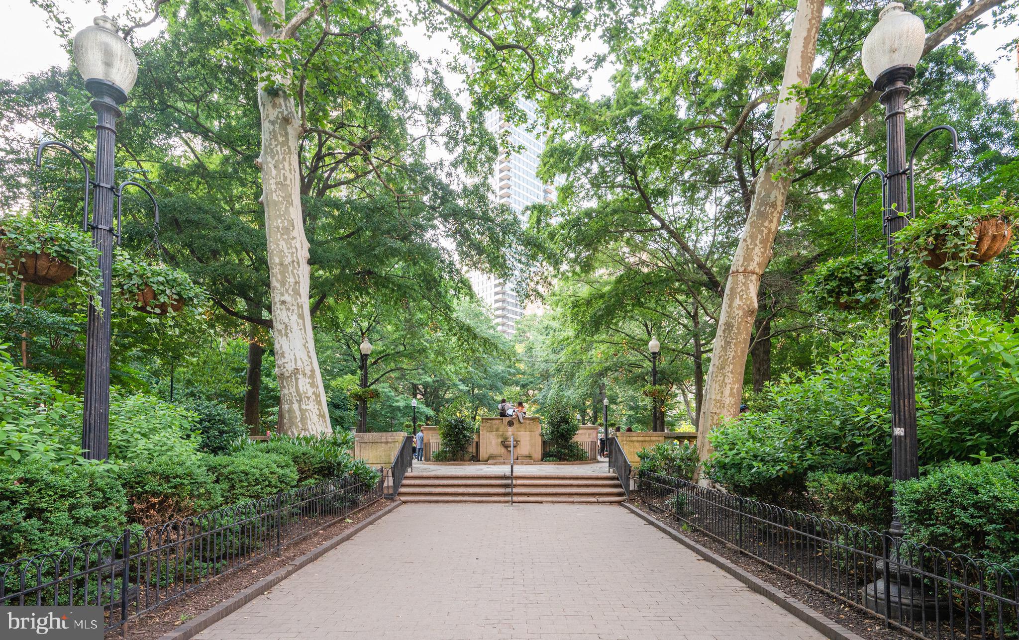 RITTENHOUSE SQUARE - Residential