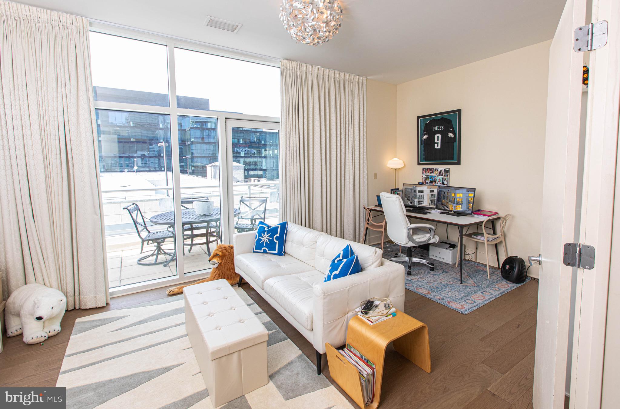 RITTENHOUSE SQUARE - Residential