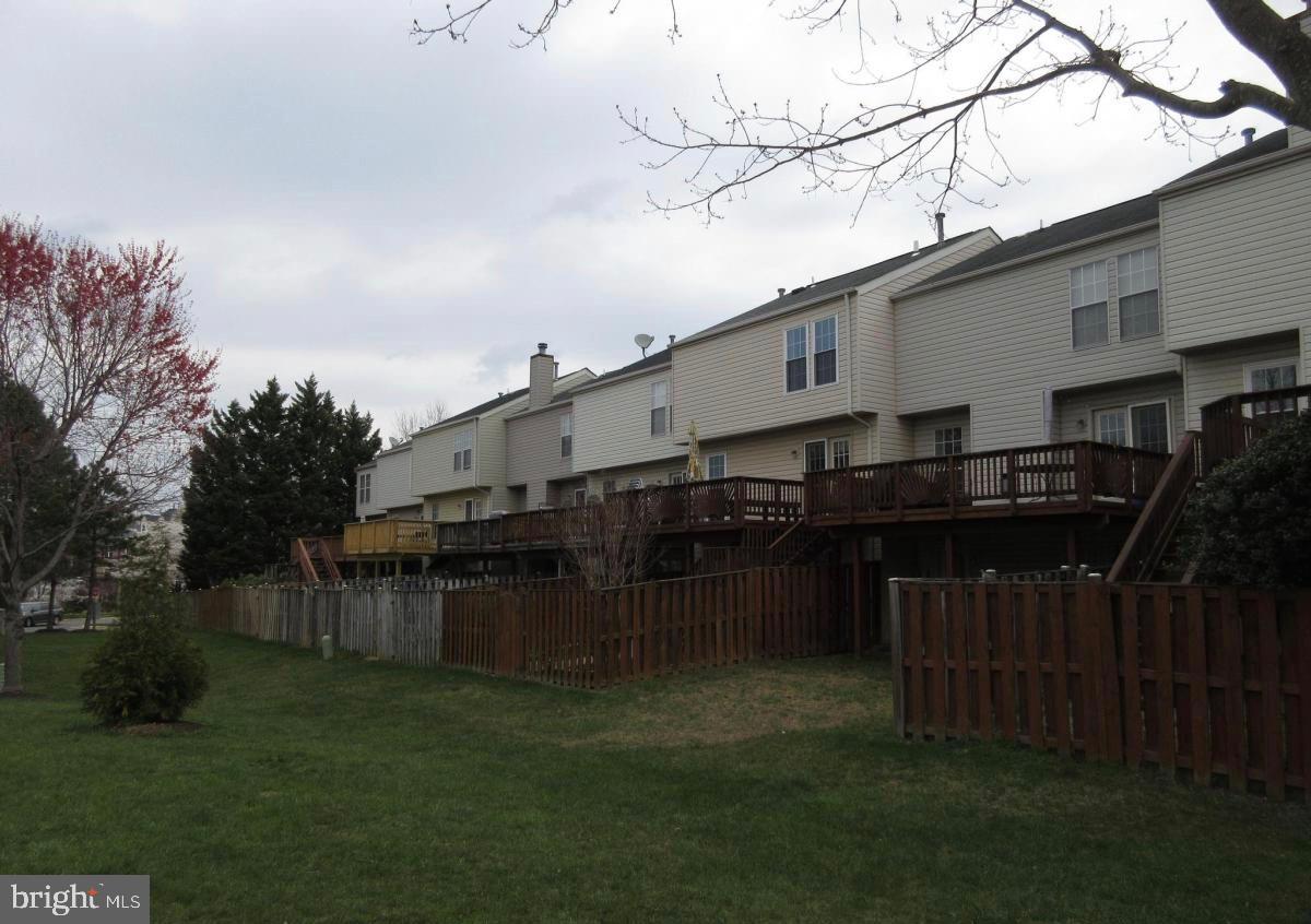 KINGSTOWNE - Residential Lease